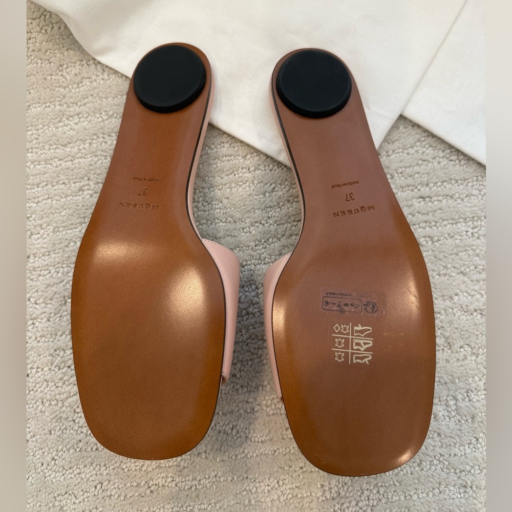 Alexander McQueen T Bar leather slide sandals 37 $790 new in box blush silver - Picture 5 of 9